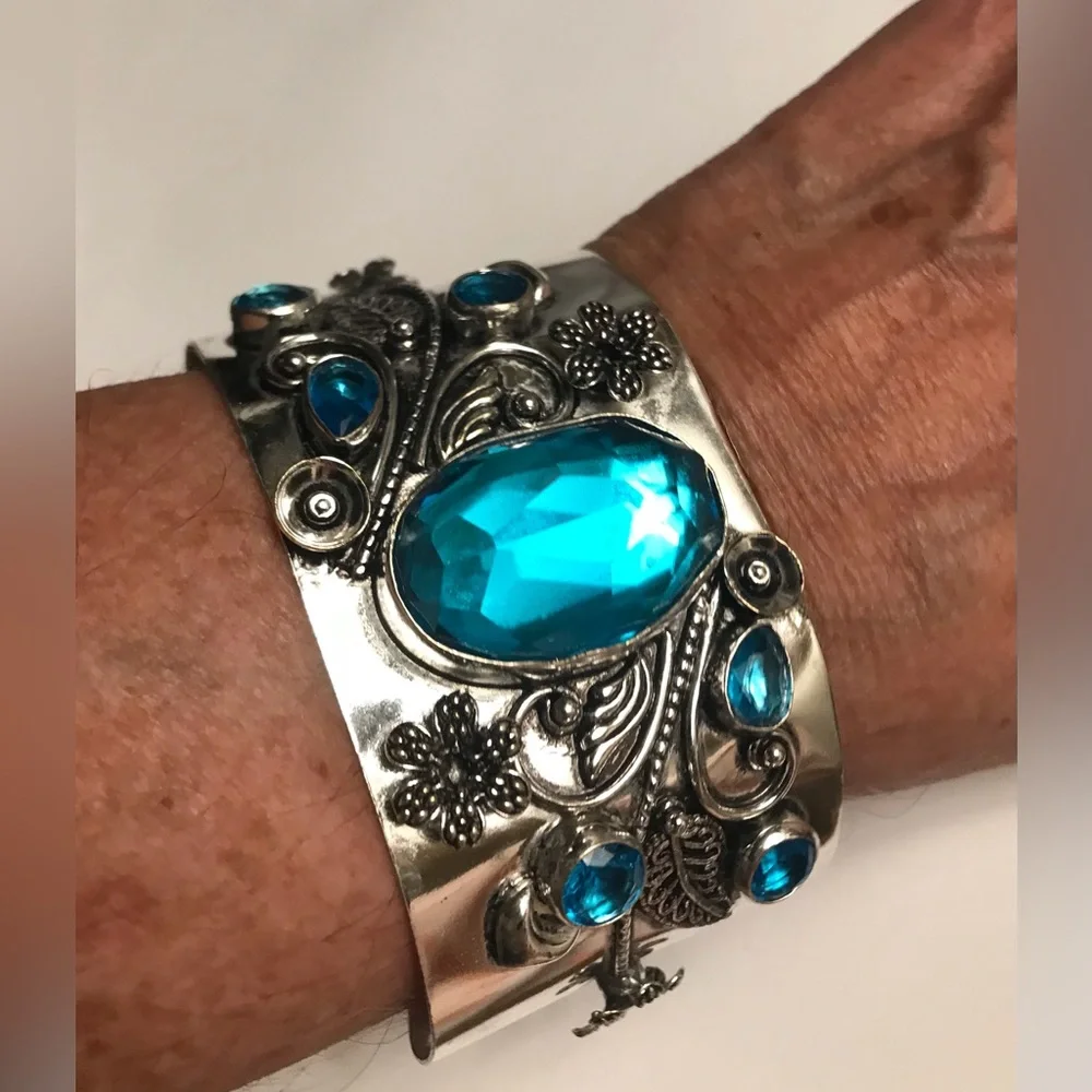 925 Sterling Silver stunning 925